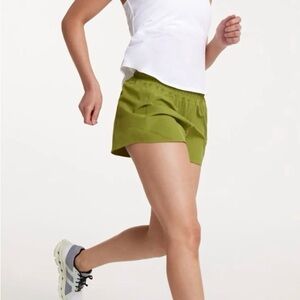 Calia Women’s Mid Rise Infinity Run Short in Dark Green Size L NWT